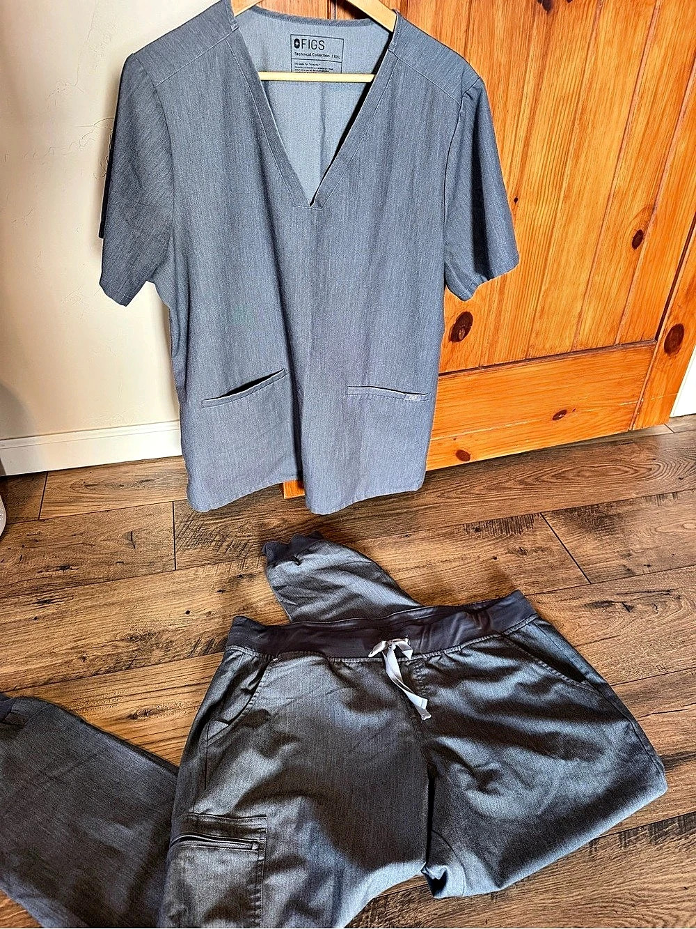 FIGS Zamora Jogger Scrub Set Heather Grey Women's XXL Top & XXL Tall Pants